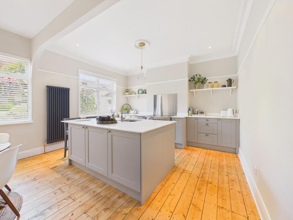 Terraced House