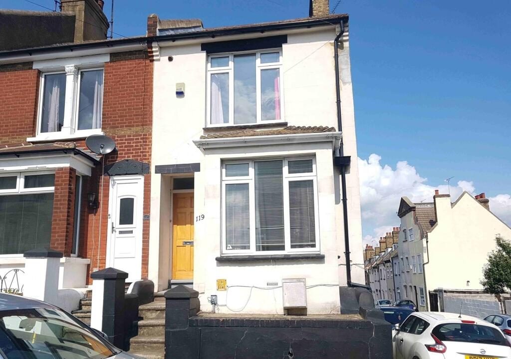 Terraced House