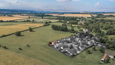 Property on Holliers Close, OX39 4NG