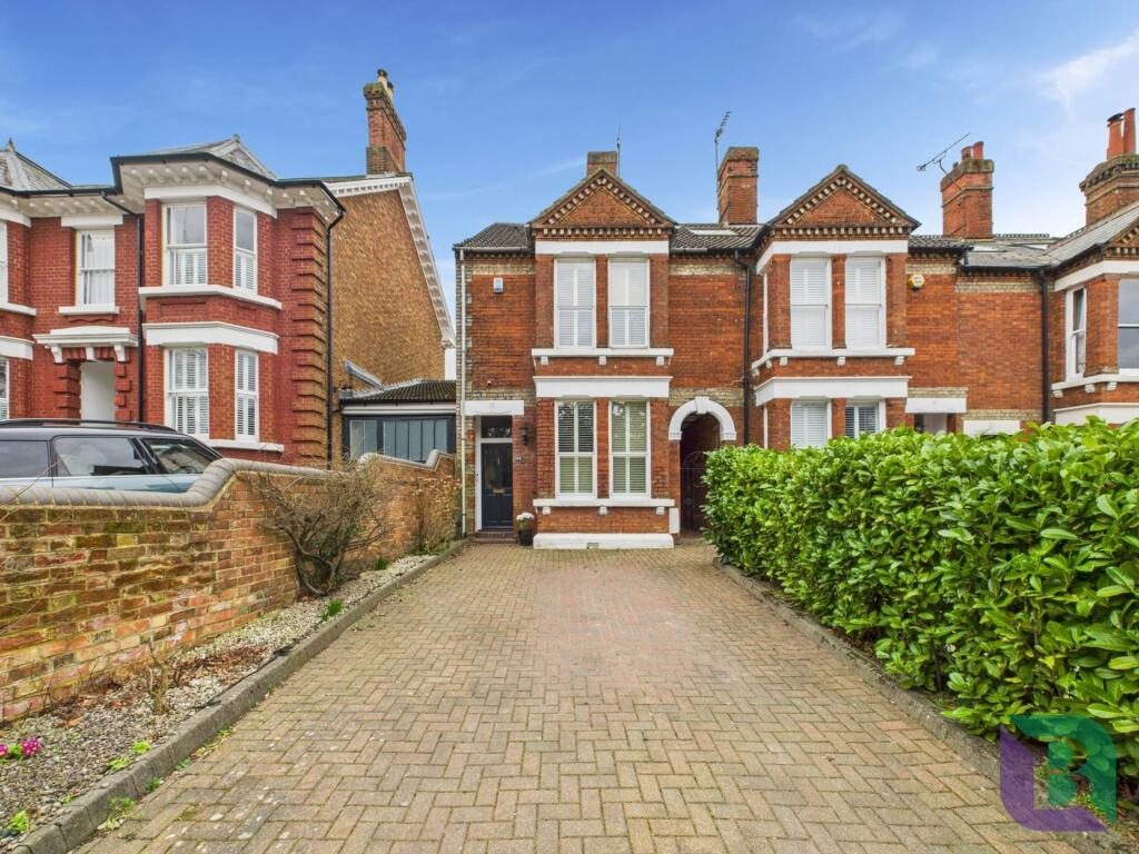 Terraced House