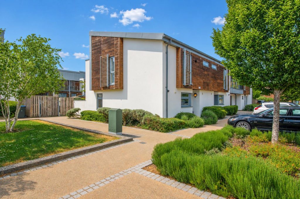 Terraced House