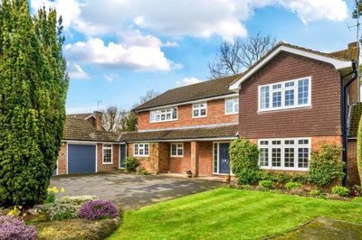 Property on Manor Close, HP10 8HZ