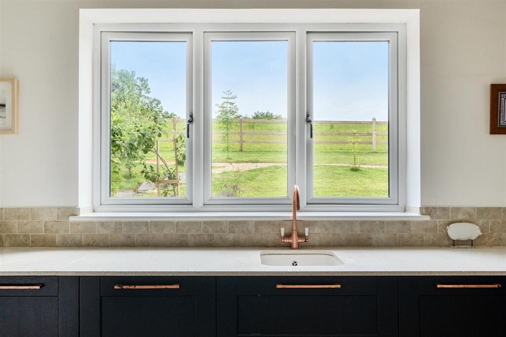 Thumbnail 28