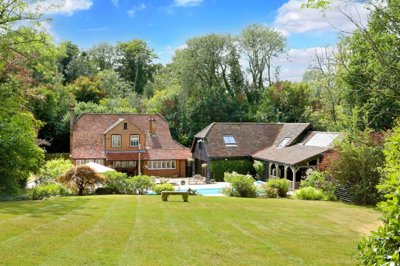 Property on Hedgerley Lane, SL9 7NS