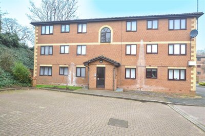 Property on Winston Close, DA9 9DG