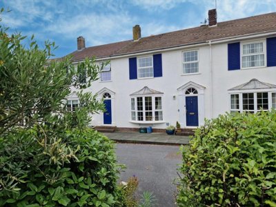 Property on Oldfields, EX8 2ER