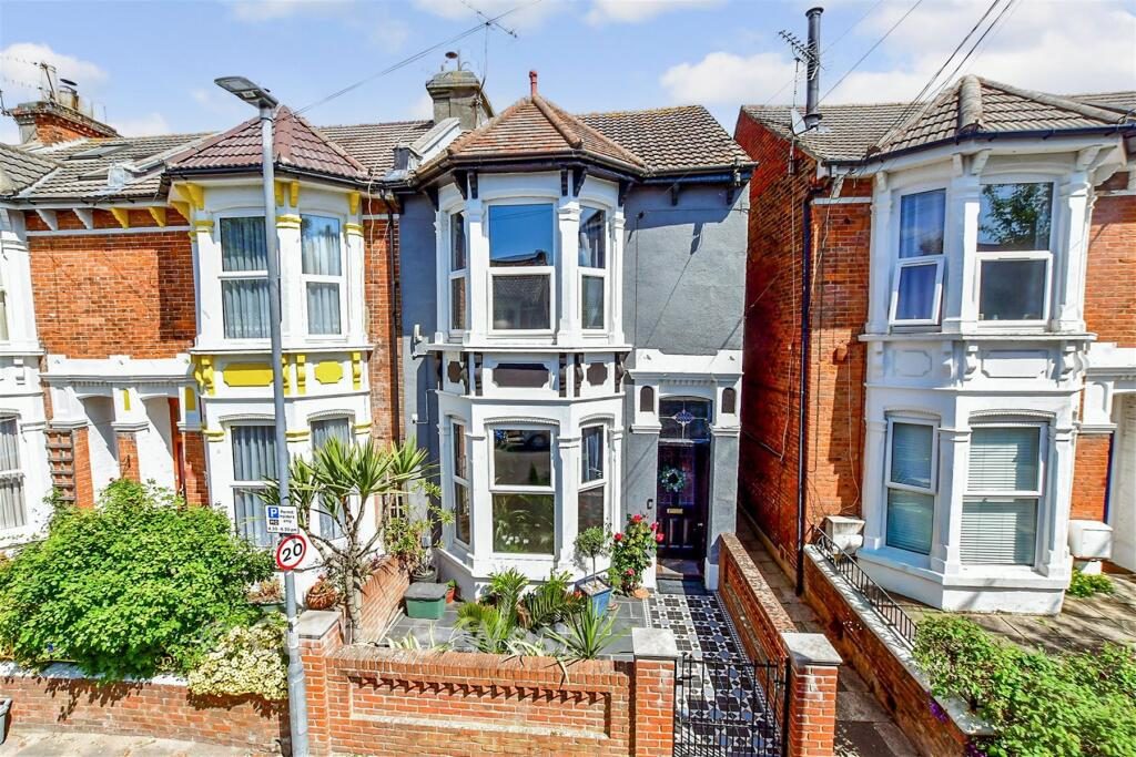 Terraced House