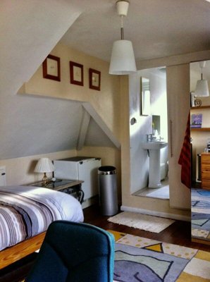 Property on Circle Gardens, SW19 3JT