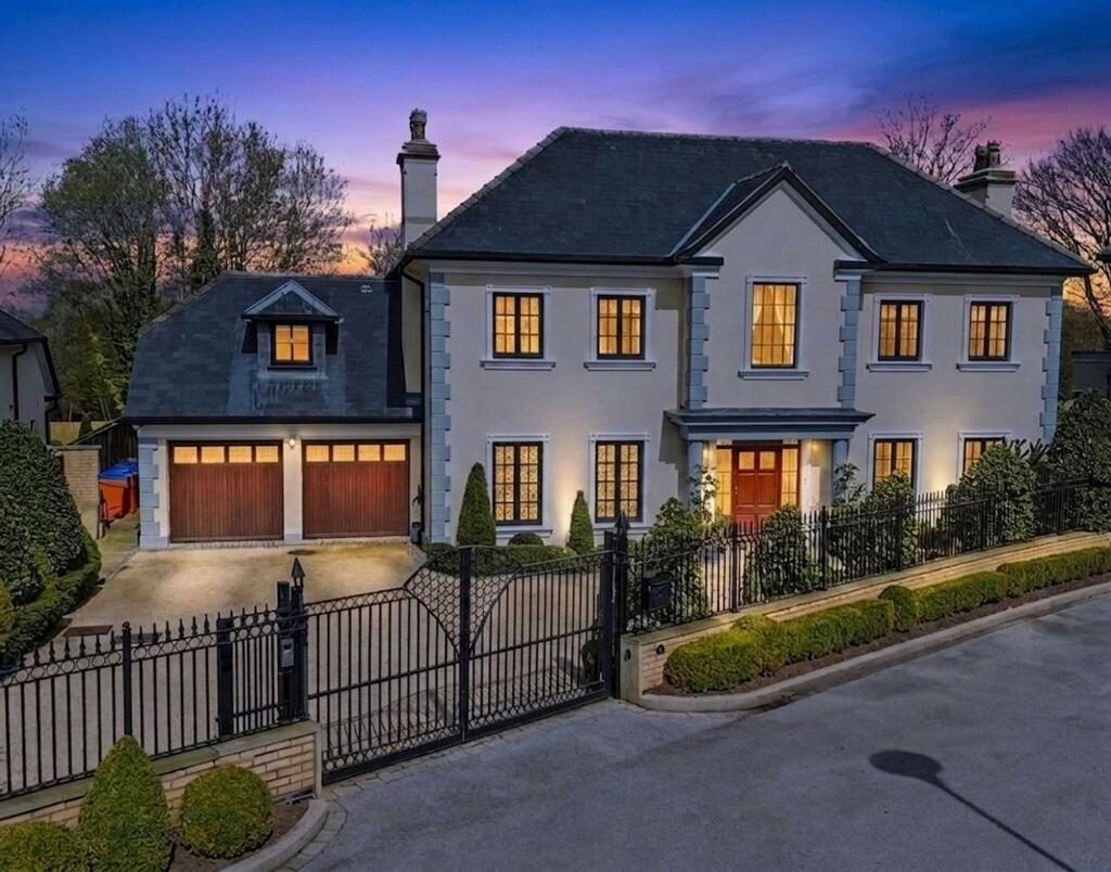 Property main image