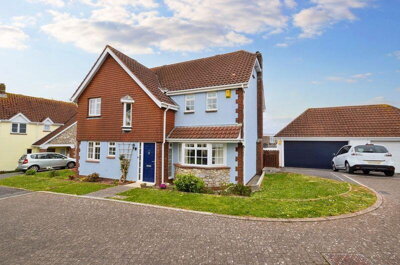 Property on Washbourne Close, TQ5 9TQ