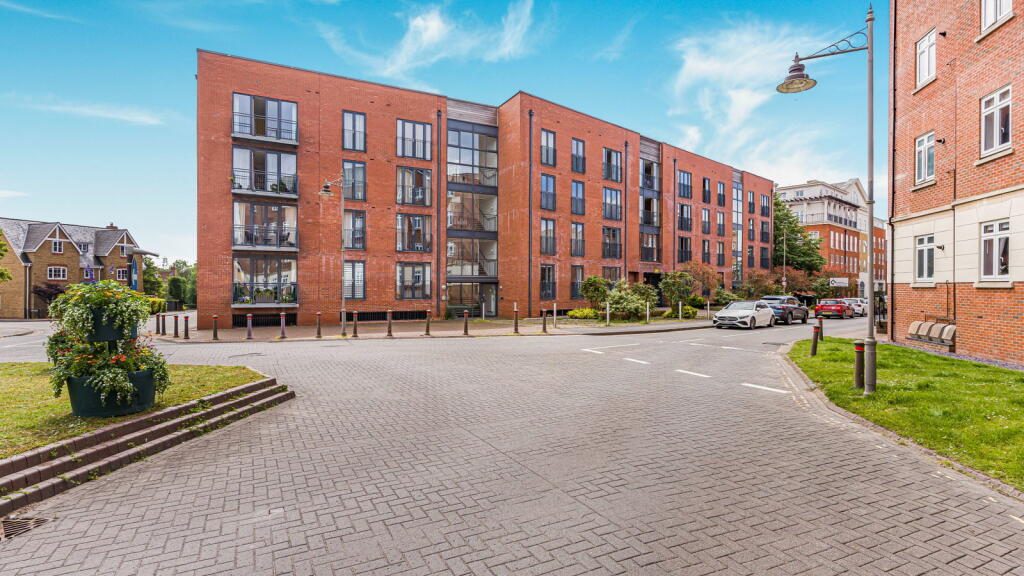 Property main image