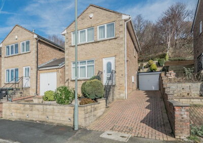 Property on Low Cliff Walk, WF16 0PT