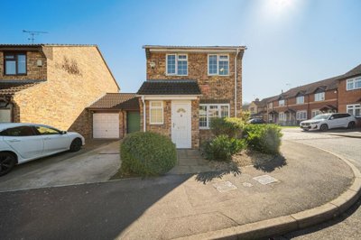 Property on Cowley Avenue, DA9 9PJ