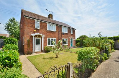 Property on Kings Close, OX9 3DB