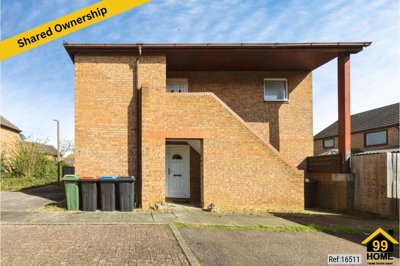 Property on Trumpton Lane, MK7 7SS