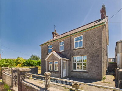 Property on SA62 5RN