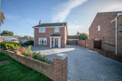 Property on Ford Lane, CO7 8AU