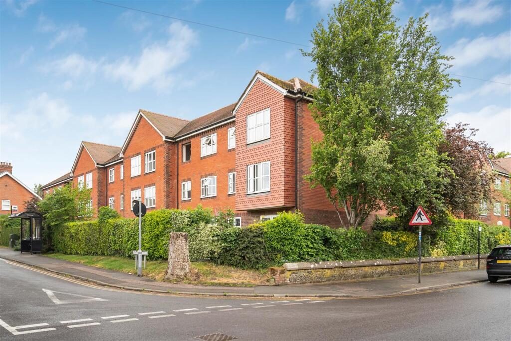 Property main image