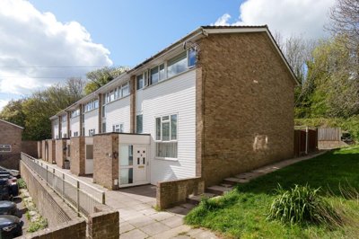 Property on Burstead Close, BN1 7HT