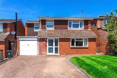Property on Newalls Rise, RG10 8AY