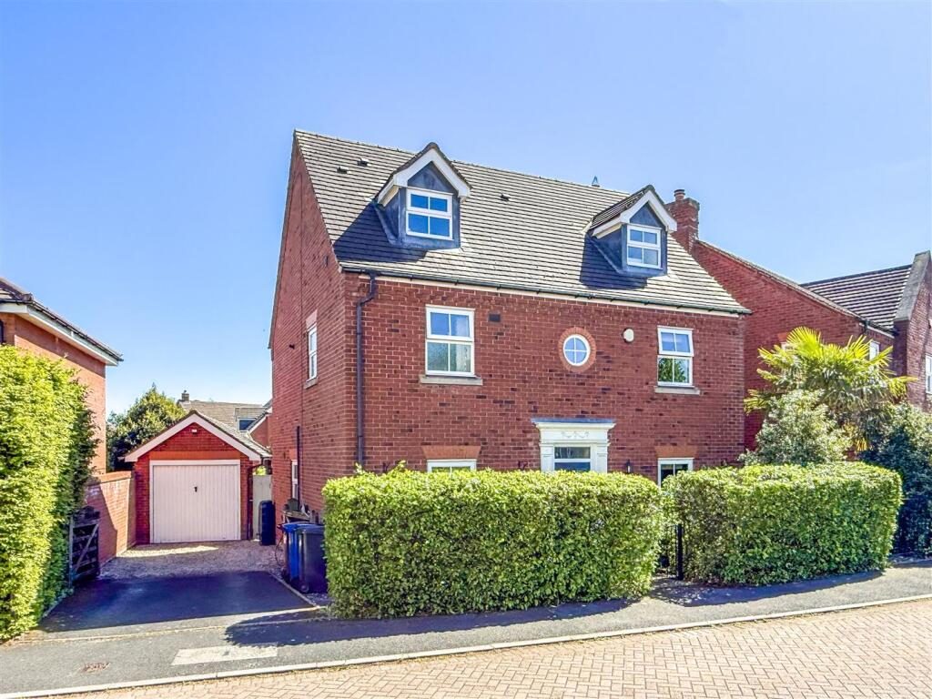 Property main image