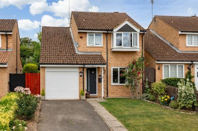 Property on Mallow Walk, SG8 9NF