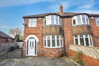 Property on York Road, LS14 6AA