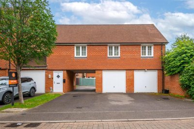 Property on Blacksmith Road, RH6 9FF