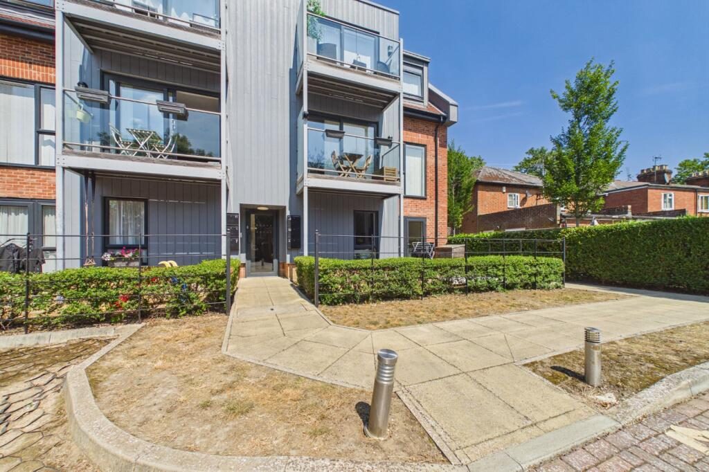 Property main image