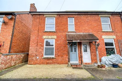 Property on Kings Court Road, SP8 4LD