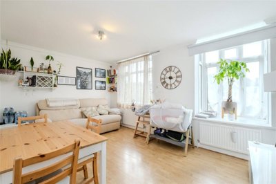Property on Chichester Mews, SE27 0NS