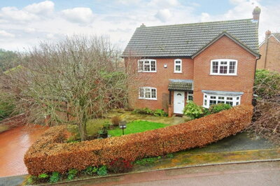 Property on Weinahr Close, LE16 8QX