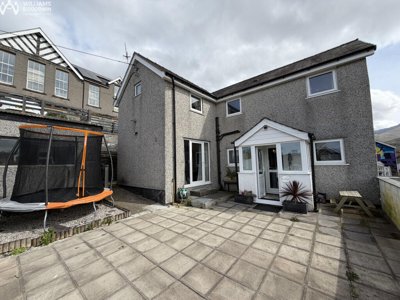 Property on Mostyn Terrace, LL57 3AD