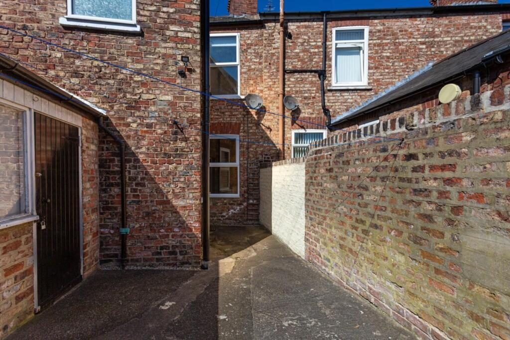 Terraced House