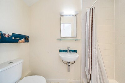 Property on LL47 6YG