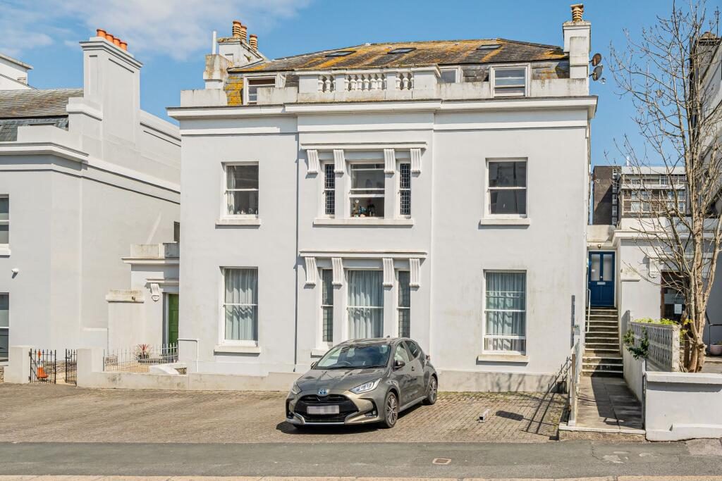 Property main image
