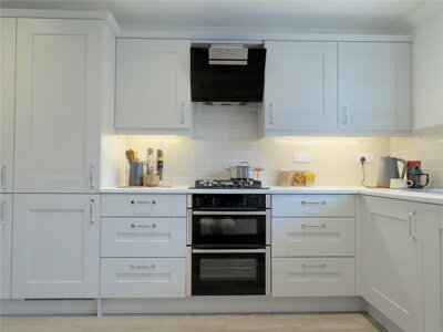 Property on Lakeside Rise, NR32 5BG