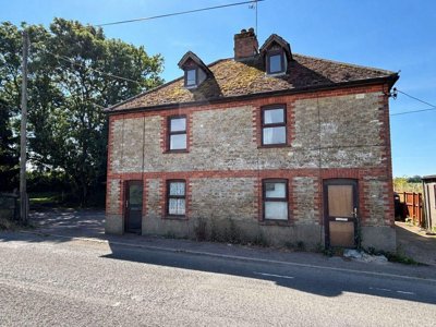 Property on SP8 5JJ