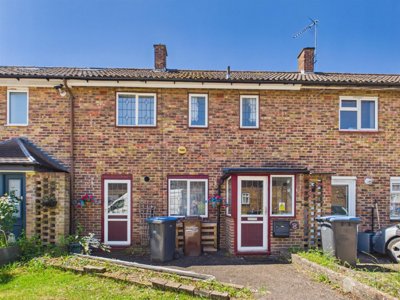 Property on Pennymead, CM20 3HZ