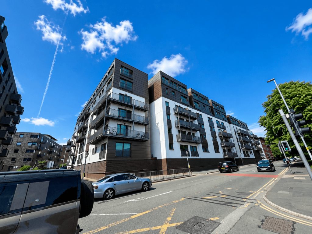 Property main image