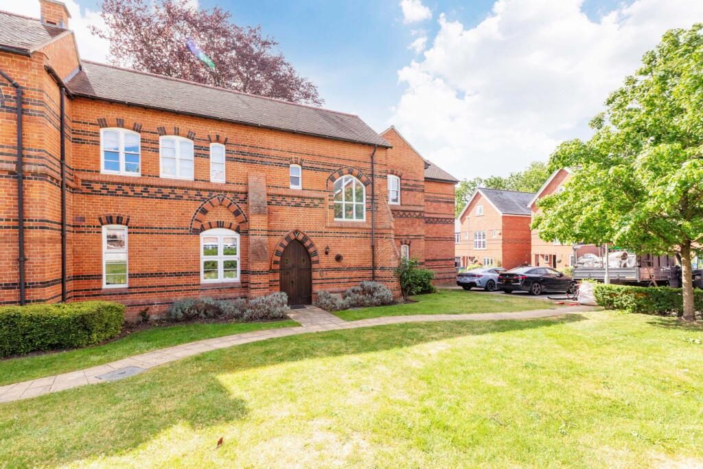 Property main image