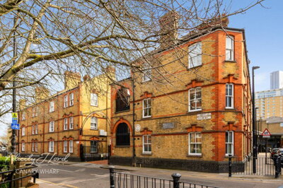 Property on Limehouse Causeway, E14 8BN