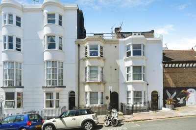 Property on BN2 1QA