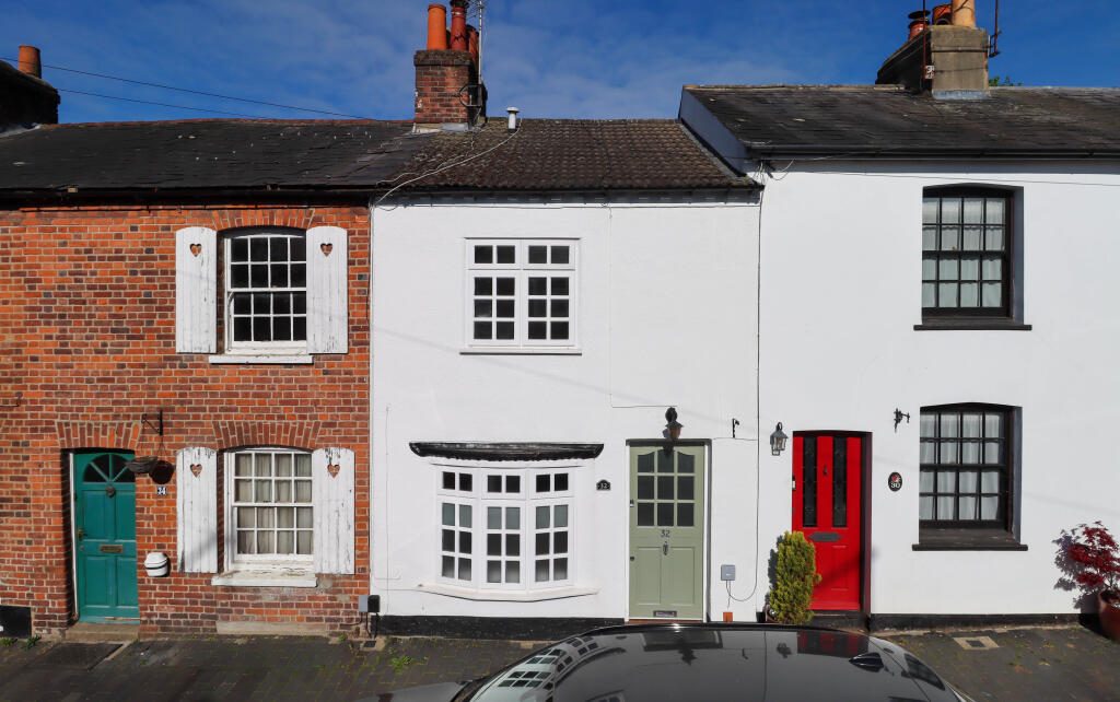 Terraced House