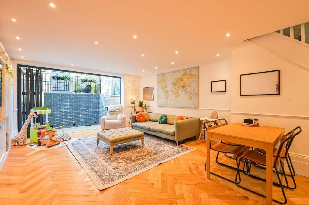 Terraced House