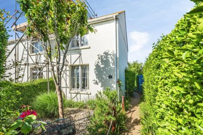 Property on Eastbourne Road, BN25 4BD