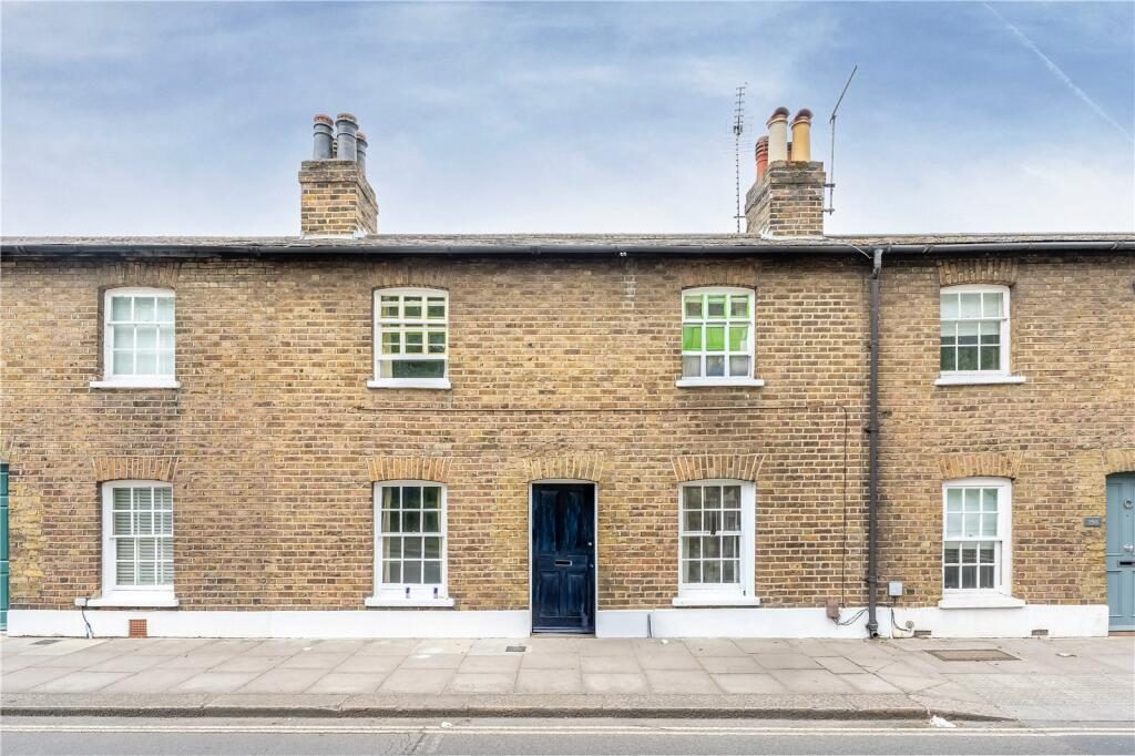 Terraced House