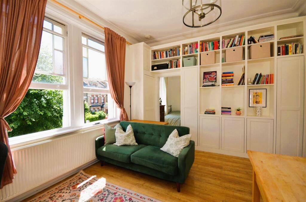 Property main image