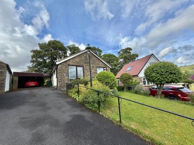 Property on Gledhow Drive, BD22 9SA