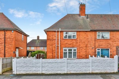 Property on Frinton Road, NG8 6GZ